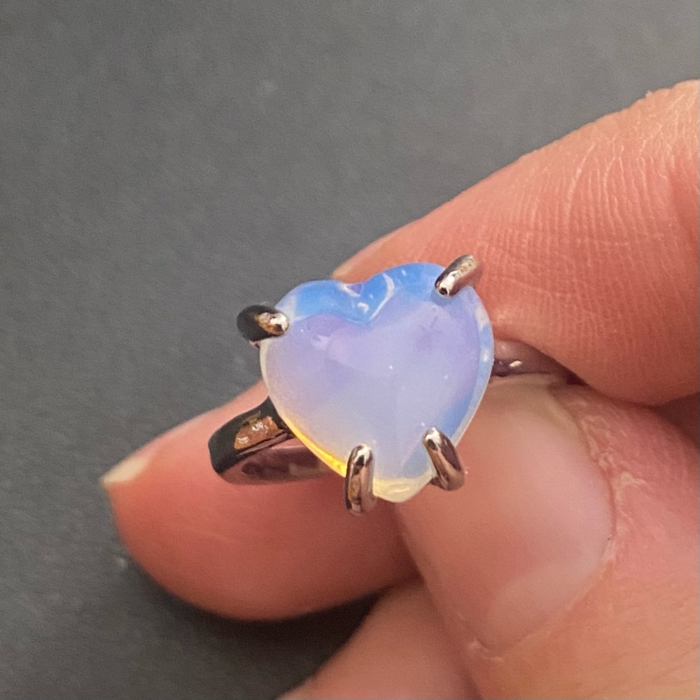 Size 7 1/2 Silver Opal Heart Ring NEW